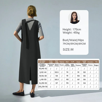 Stylisches Ärmelloses Damenkleid Mit Perlenschmuck Und Eleganter Passform