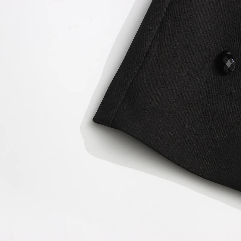 Elegantes Damenkleid mit Rundhalsausschnitt, langen Ärmeln und Patchwork-Design in lockerer Passform.
