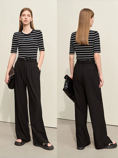 Damen gestreiftes Hemd mit Rundhals und schöner Stickerei für den Sommer