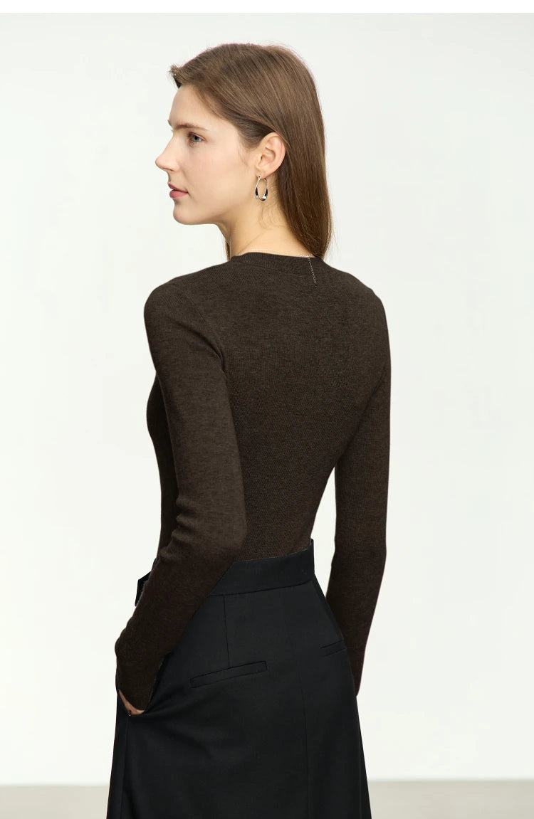 Amii Damenpullover aus Strick, Rückansicht, langer Ärmel, schmal, dunkelbraun