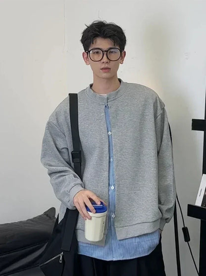 Herren Strickjacke mit gestreiftem Shirt im koreanischen Y2K Vintage Stil