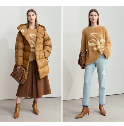 Damen-Jacquardpullover: braun mit beigem Blumenmotiv und offwhite mit schwarzem Motiv