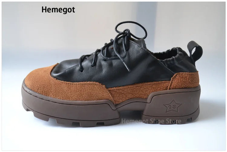 Herren-Schnürschuh, schwarz mit brauner Seitenkante, Schnürung und Profilsohle