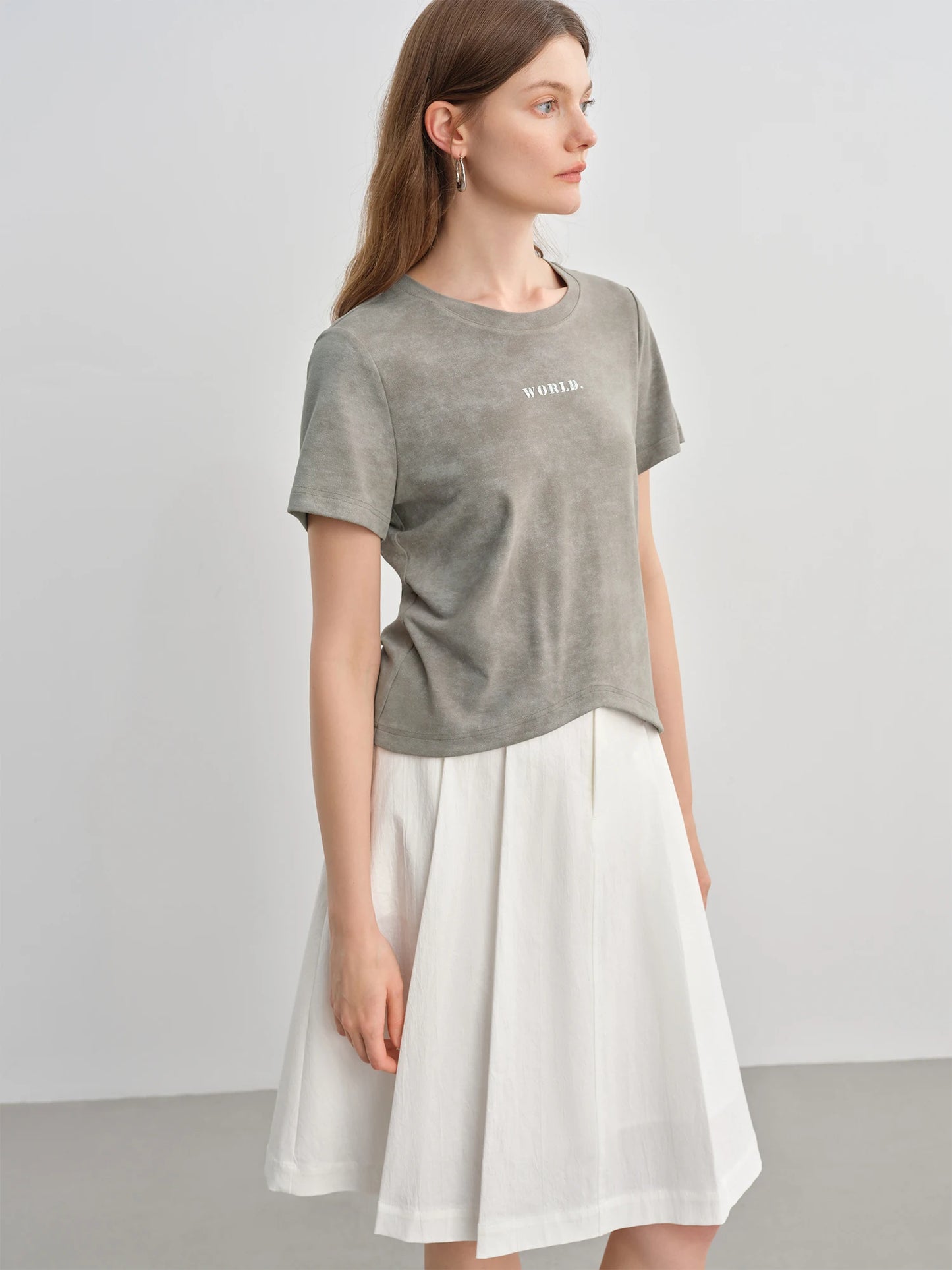 Langärmliges Baumwollshirt mit einzigartigem Stickdesign und Hohldetails in Pink – lockeres, vielseitiges Fashion-Top für den Sommer.