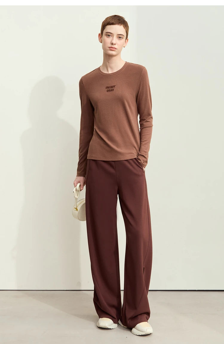 Damen T-Shirt mit minimalistischem Design und gesticktem Brief für den Herbst