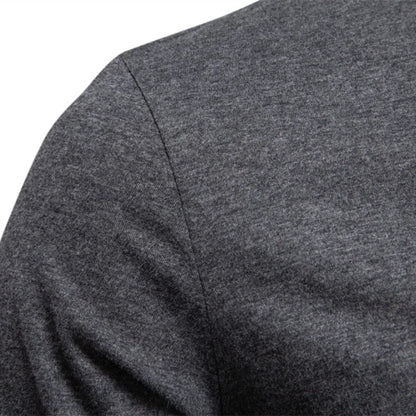 Dunkelgraues Henley-Langarmshirt, Schulter- und Stoffnaht am Ärmel