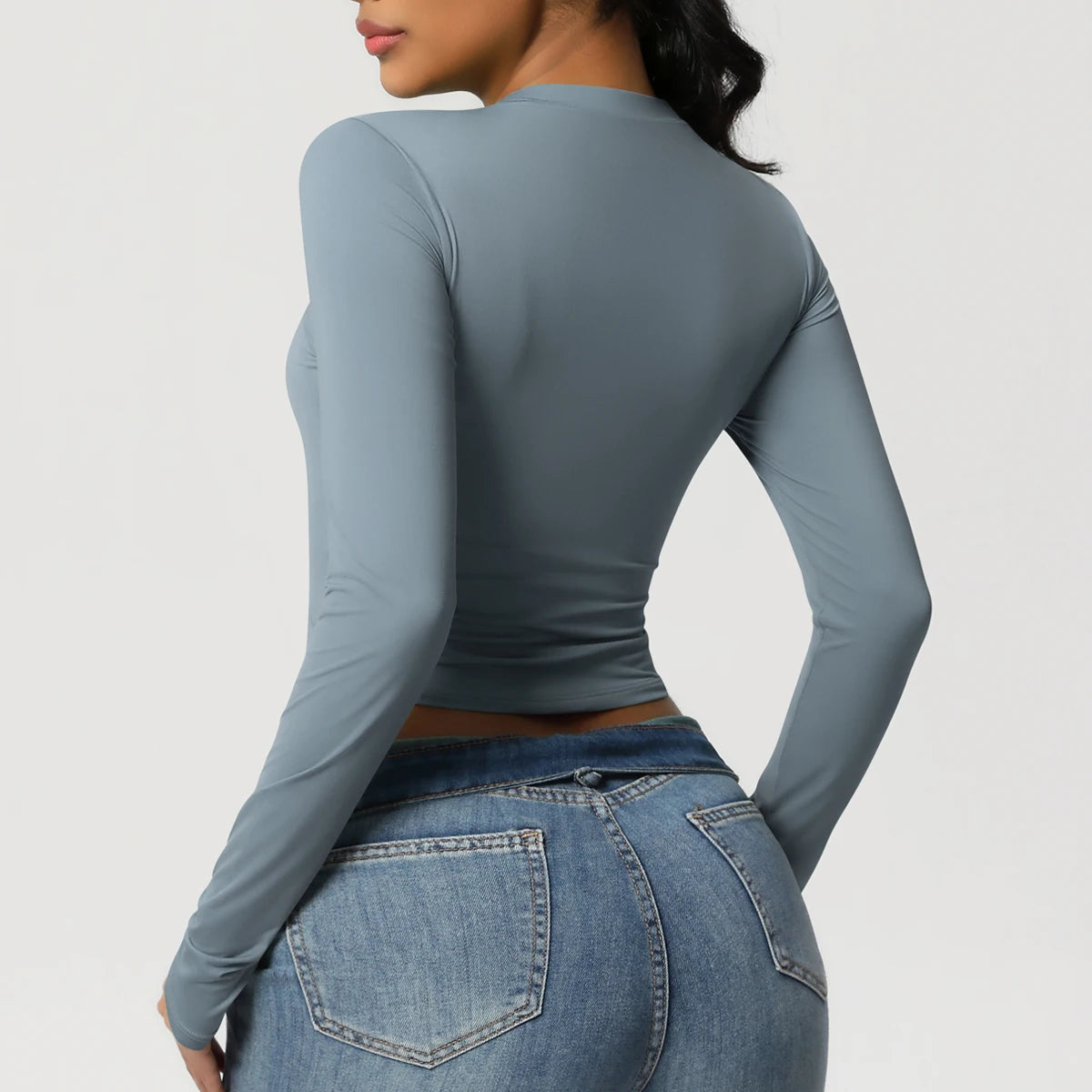 Damen-Langarmshirt Slim Fit blau-grau, Rückansicht mit Rundhals und langen Ärmeln