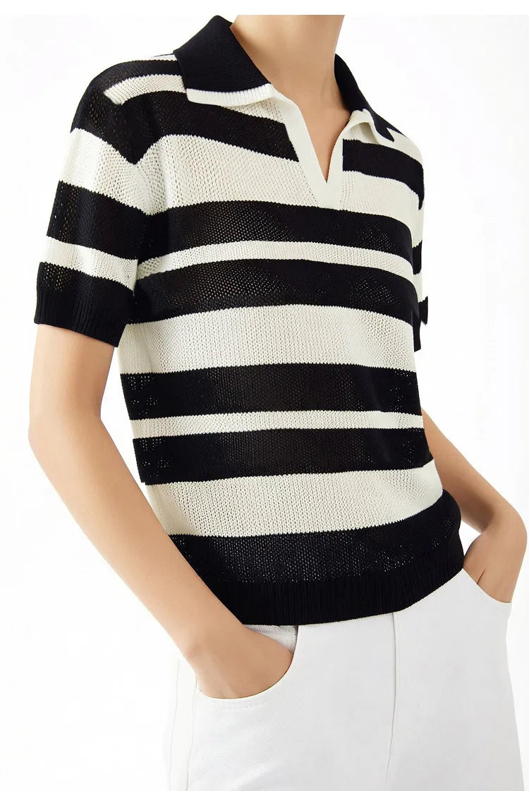 Gestreifter Damen-Strickpullover mit Polokragen, kurzarm, schwarz-weiß, Streifenmuster