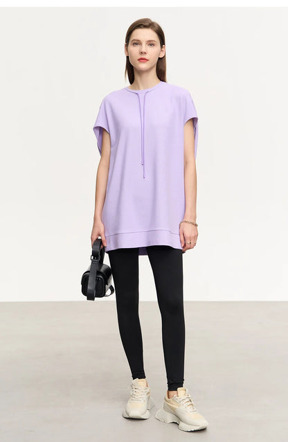 Damen T-Shirt im minimalistischen Stil mit lässigen kurzen Ärmeln