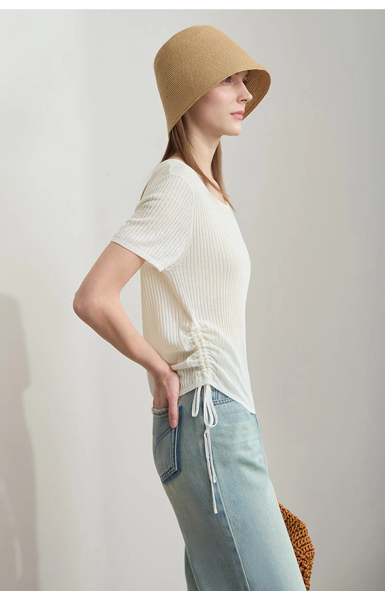 Damenpullover mit Rundhals und kurzen Ärmeln, hellbeige, mit Kordelzug am Saum