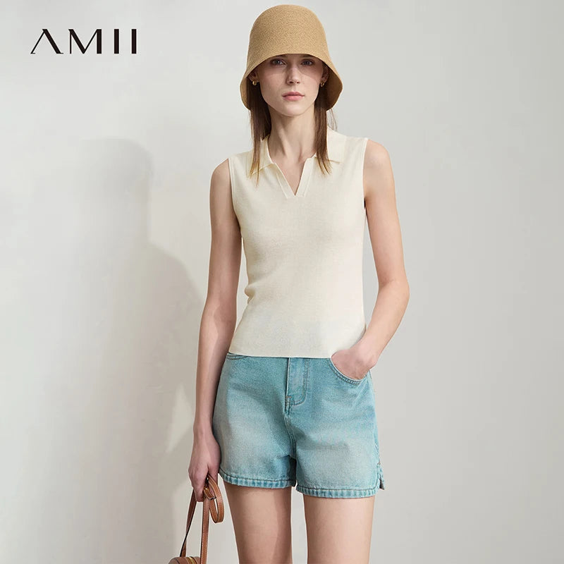 Ärmelloses Strickoberteil mit Umlegekragen und V-Ausschnitt, hellbeige