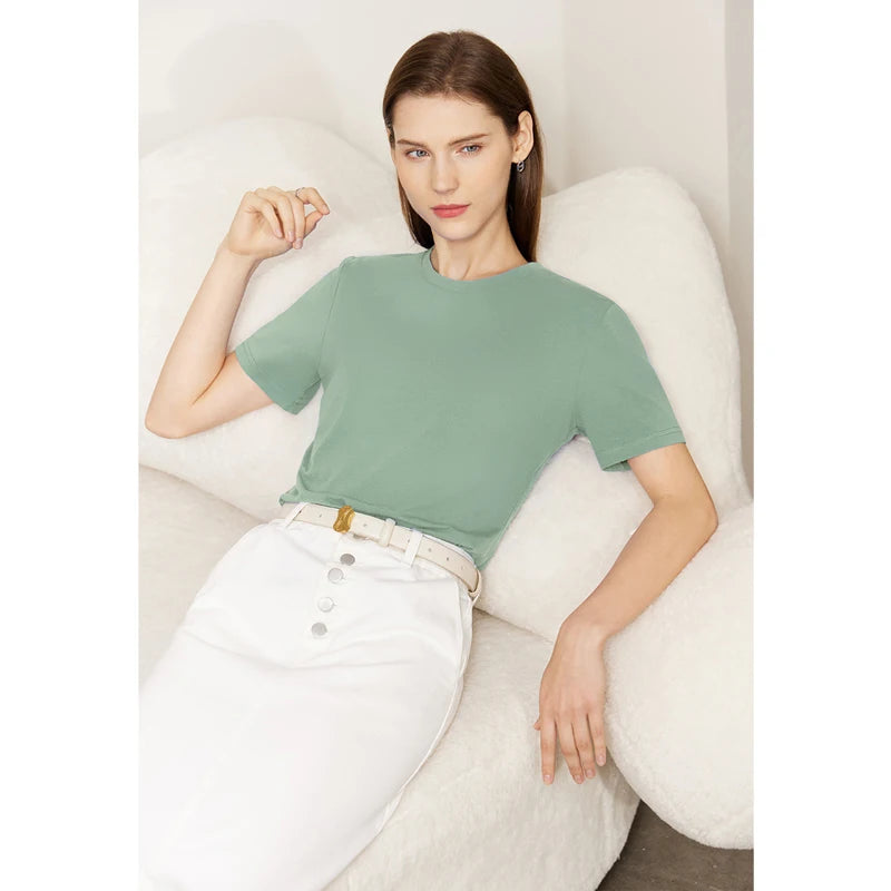 Damen T-Shirt im minimalistischen Stil mit lässigem O-Ausschnitt und kurzen Ärmeln