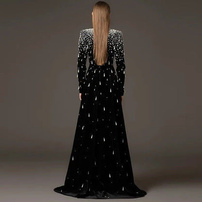 Elegante Damenjacke mit Perlenbesatz und Patchwork-Design, lockere Passform, Reverskragen und langen Ärmeln.