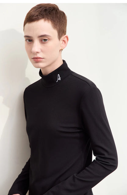 Damen Rollkragen-T-Shirt aus besticktem Fleece für warme Wintertage