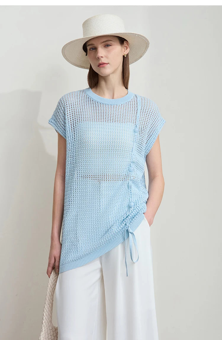 Damen-Strickpullover in Hellblau, kurze Ärmel, Lochmuster, Kordelzug am Saum