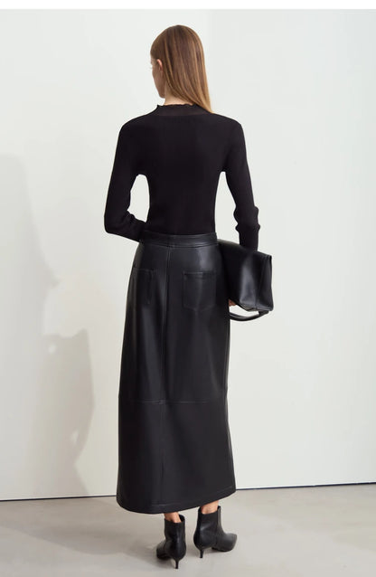 Damen Rollkragenpullover mit transparentem Panel aus der Winterkollektion 2024