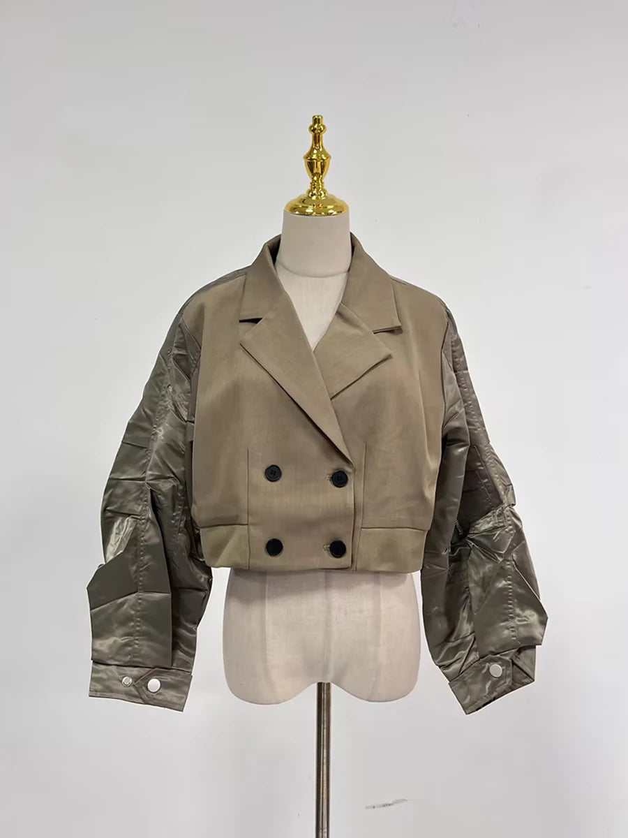 Elegantes Damen-Zweiteiler-Set mit O-Ausschnitt und halblangem Ärmel, bestehend aus farblich abgesetztem Mantel und hoch tailliertem Rock.