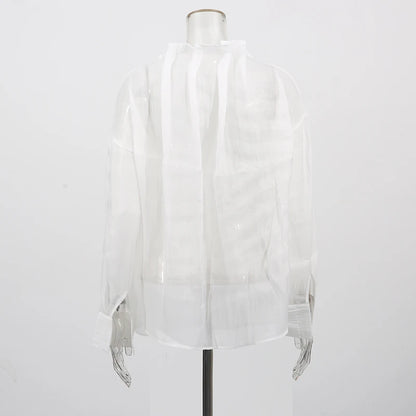 Lässige Damenbluse mit Spitzenbesatz und Patchwork-Design, langärmlig und mit Reverskragen – ideal für einen stilvollen Auftritt.