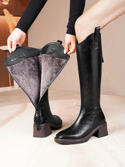 Damen-Langschaftstiefel aus Leder, schwarz, mit hellem Kunstfellfutter und Blockabsatz