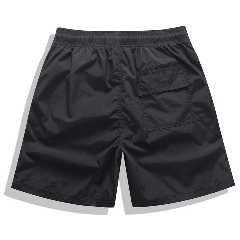 Kurze Herren-Badehose mit abnehmbarem Polster – sportliche Strandbekleidung im sexy Low-Cut-Design