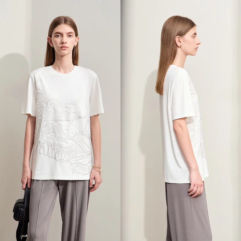 Damen T-Shirt mit minimalistischer Stickerei im lässigen Stil für den Sommer