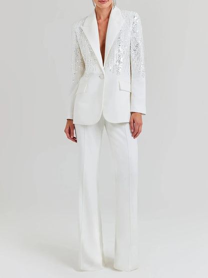 Elegantes Damen-Zweiteiler-Set mit langärmligem Kragenoberteil und hoch taillierter Hose mit Diamantdetails und Schlitz.