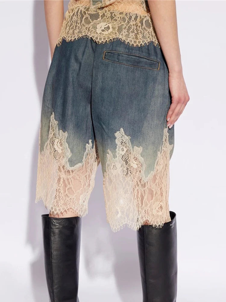 Ärmelloses Damen-Midikleid mit Rundhalsausschnitt und Patchwork-Falten im Colorblock-Design – figurbetont und stilvoll.