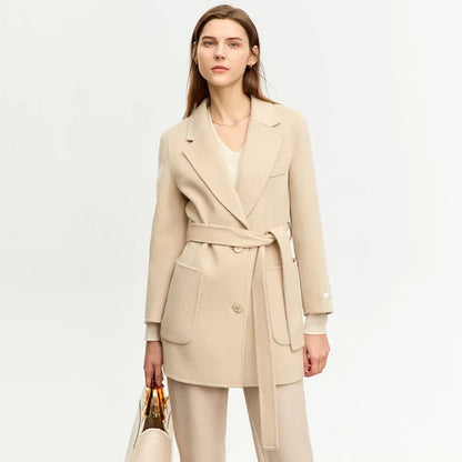Damen Wollmantel im minimalistischen Stil mit Gürtel und langen Ärmeln