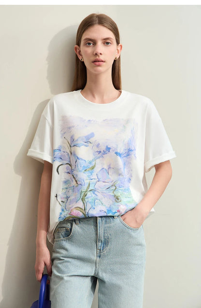 Damen T-Shirt im Minimalismus-Stil mit Kunstöl-Farbdruck für den Sommer
