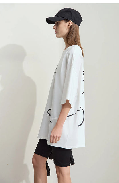 Damen T-Shirt aus ultraloch Stretch-Baumwolle mit Buchstaben-Bowknot-Aufdruck