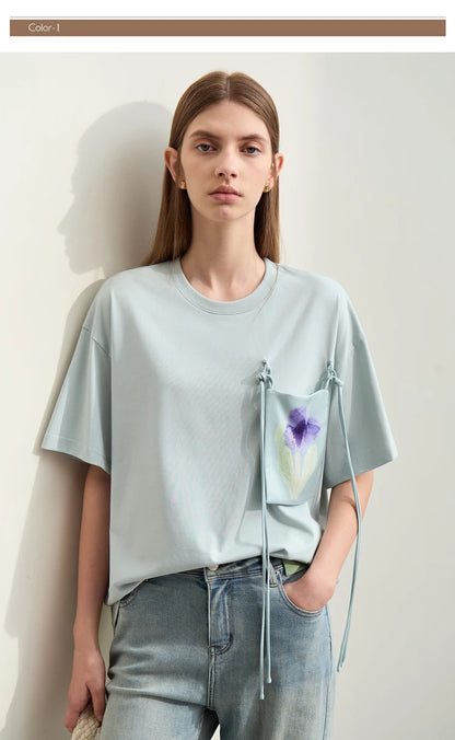 Damen T-Shirt im Minimalismus-Stil mit Taschen und elastischem O-Neck