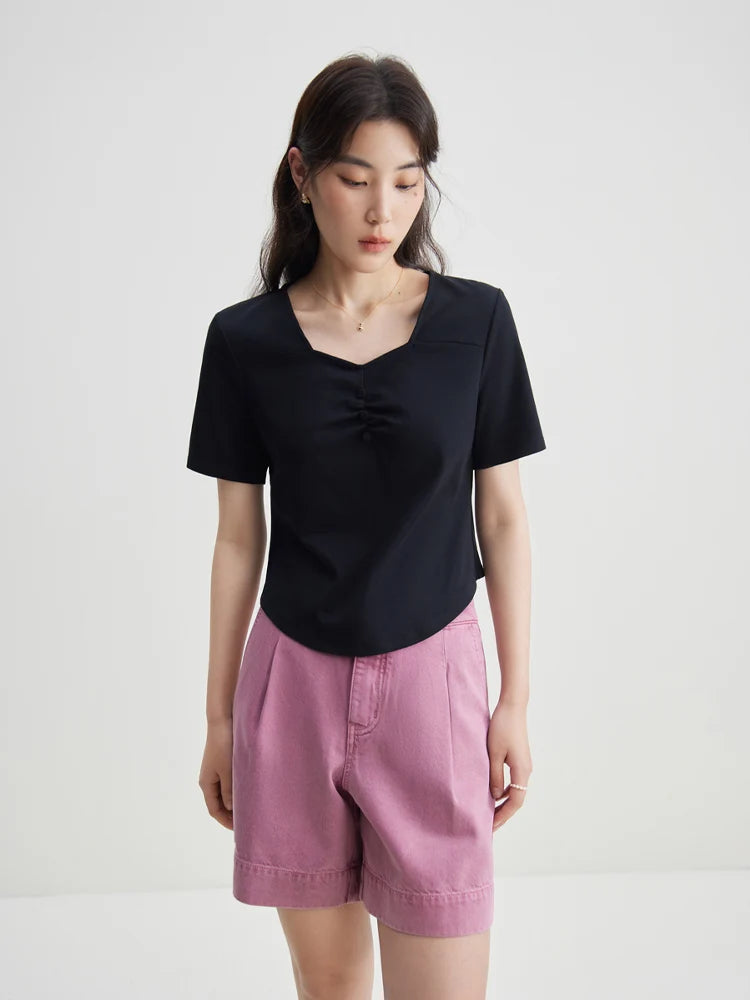 Vielseitige, romantische Damenbluse aus erfrischendem Chiffon – ideal für den Sommer.