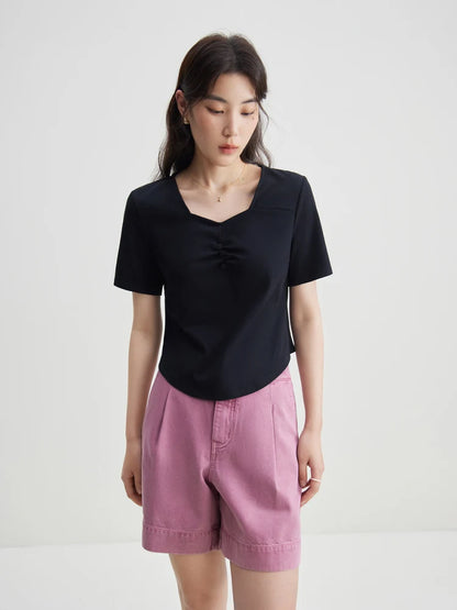Vielseitige, romantische Damenbluse aus erfrischendem Chiffon – ideal für den Sommer.