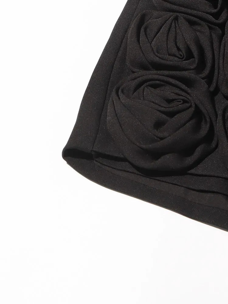 Ärmelloses Damenkleid mit quadratischem Ausschnitt und Applikationen – elegantes, rückenfreies Design mit hoher Taille