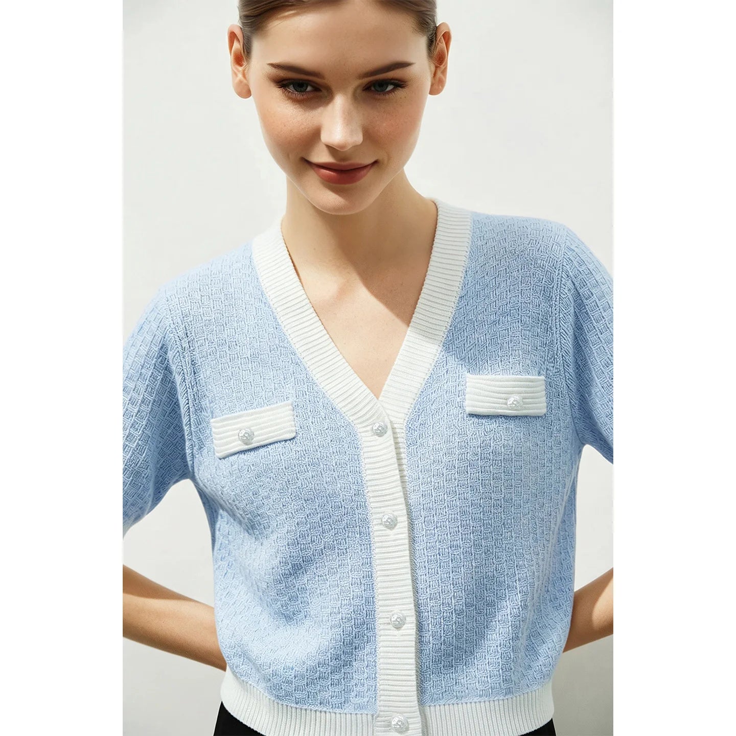 Damen-Strickjacke Viskose V-Ausschnitt kurz Sommer atmungsaktiv leicht