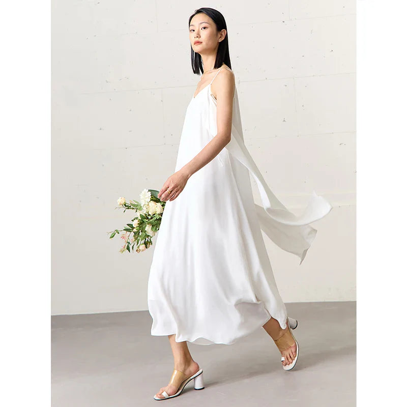 Elegantes A-Linien-Kleid aus Seide mit Gürtel und Hemdkragen – knielang und ideal fürs Büro