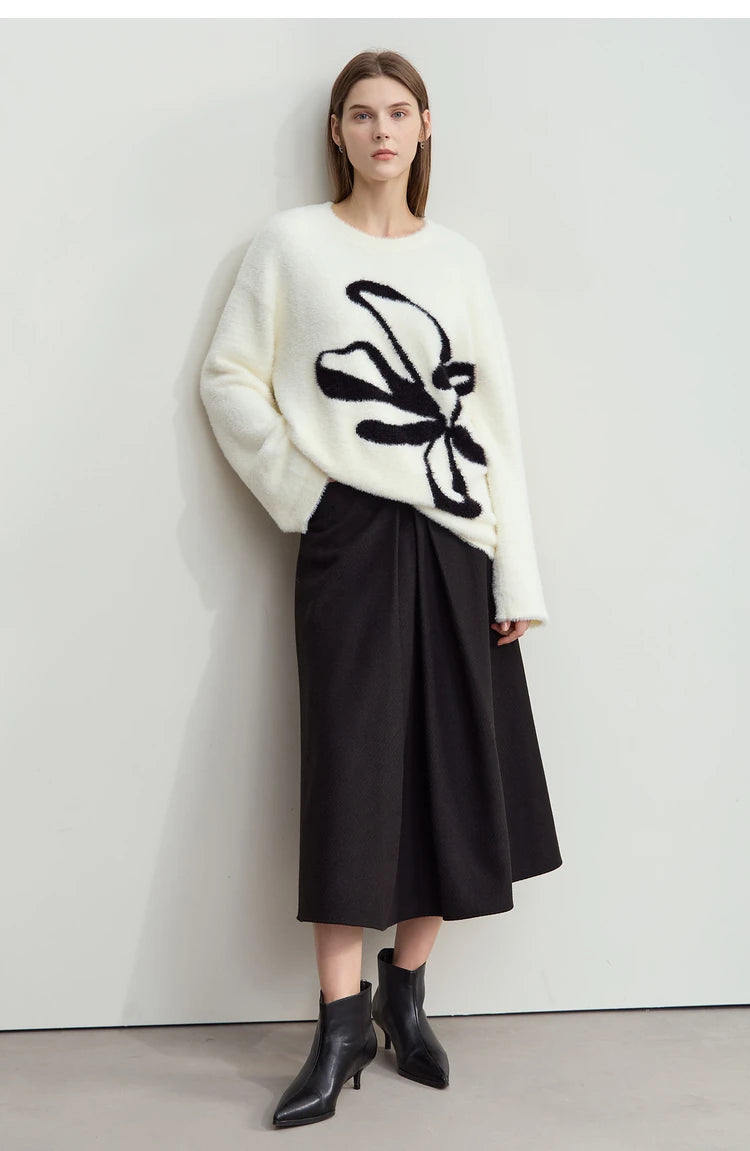 Damen-Pullover wollweiß mit schwarzem Jacquard-Motiv, lange Ärmel und Rundhalsausschnitt