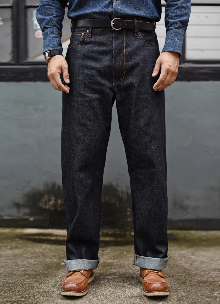 Herren Jeans aus Sommer Selvedge Denim mit lockerer Passform und hohem Bund