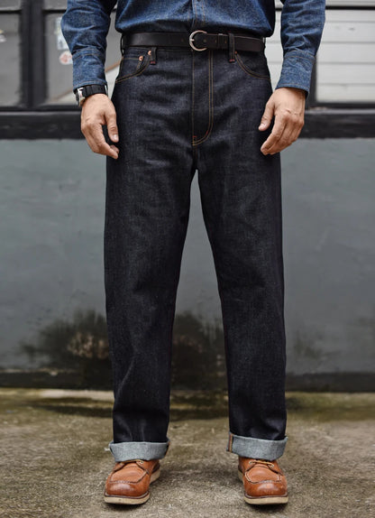 Herren Jeans aus Sommer Selvedge Denim mit lockerer Passform und hohem Bund
