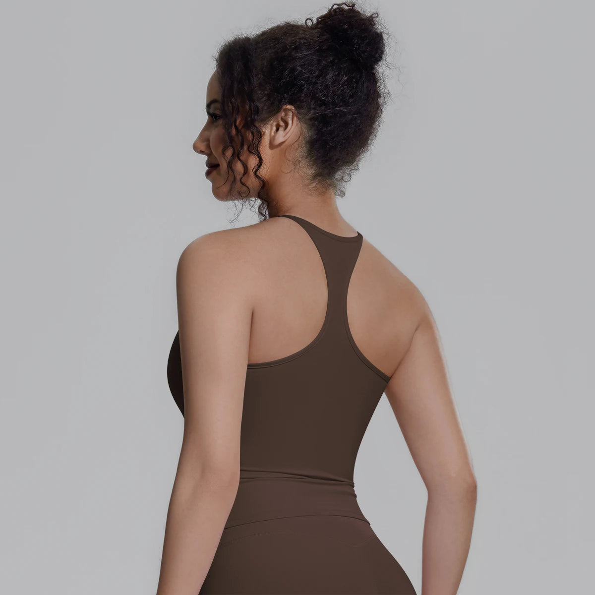 Damen-Sportweste mit Racerback, braun/Khaki, mit Brustpolster, Rückansicht