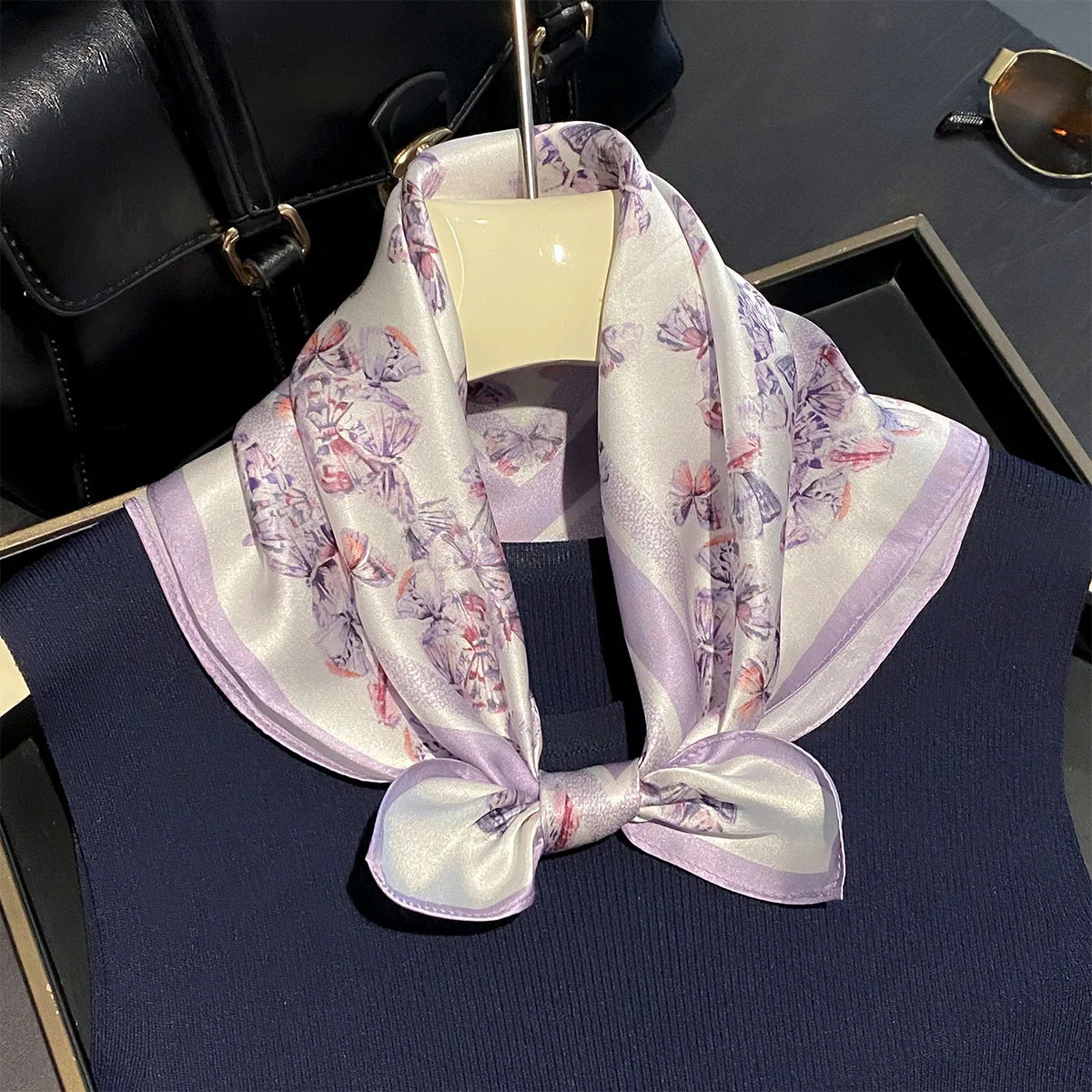 Damen Seidenschal 53cm quadratisch Blumenprint Luxus Hijab Bandana B