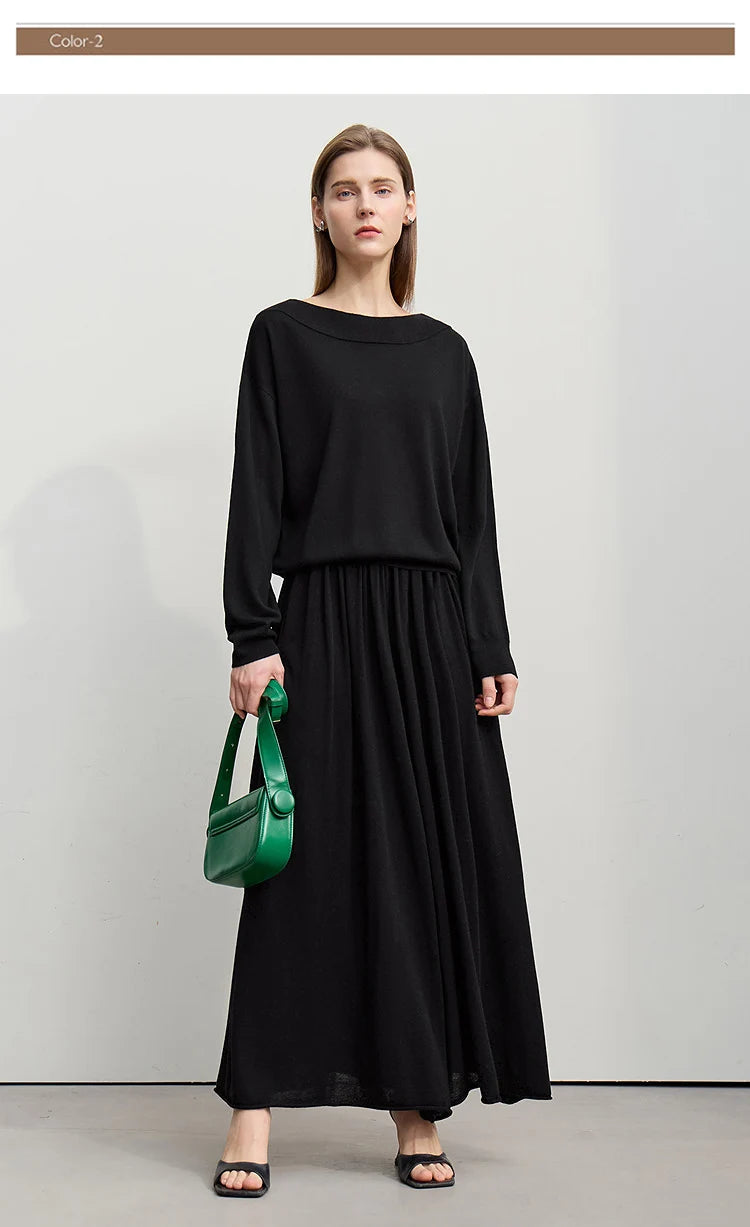 Langes A-Linien-Strickkleid in Schwarz mit langen Ärmeln und gerafftem Rock
