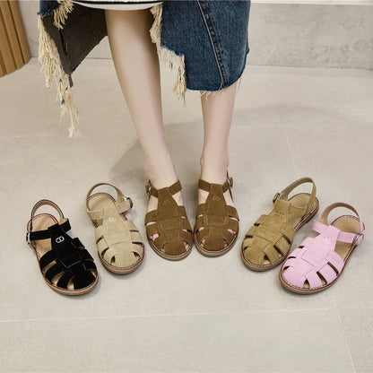 AIYUQI Flat-soled Retro Genuine Leather Hollow Baotou Sandals Women's 2025 New Hollow Pig Cage Women's Sandals