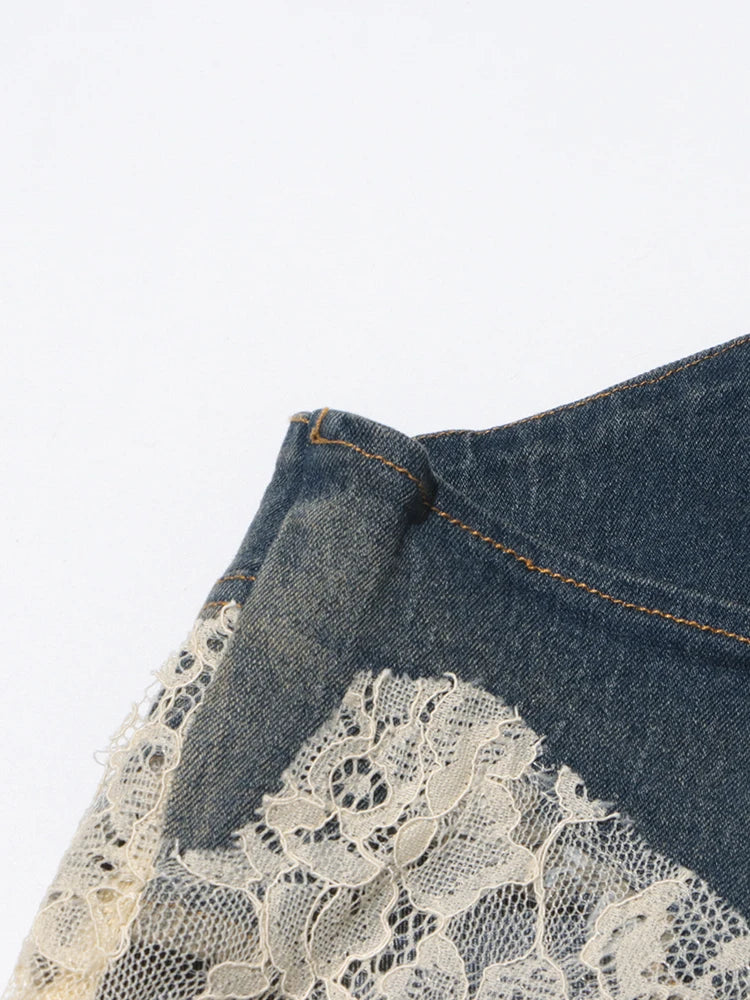 Ärmelloses Damen-Midikleid mit Rundhalsausschnitt und Patchwork-Falten im Colorblock-Design – figurbetont und stilvoll.