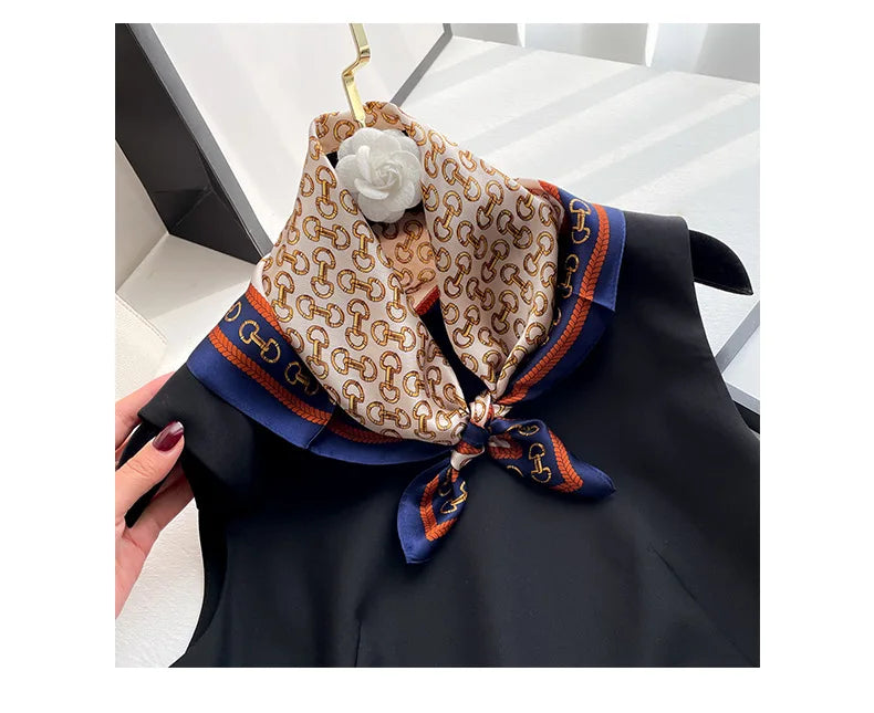 Damen Seidensatin Schal Tasche Kopf Bandana Halsschal klein quadratisch Luxus E