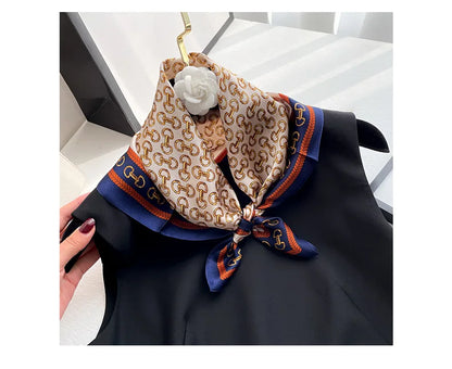 Damen Seidensatin Schal Tasche Kopf Bandana Halsschal klein quadratisch Luxus E