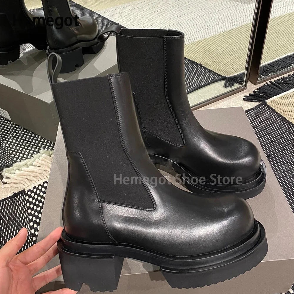Schwarze Chelsea-Short-Boots mit breiter Plattformsohle und elastischen Einsätzen