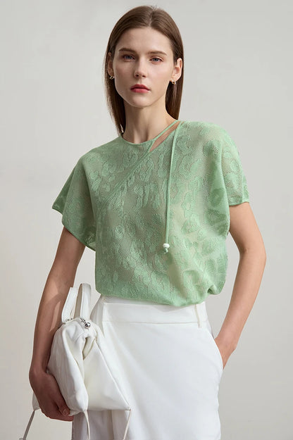 Kurzarm-T-Shirt aus Jacquard-Strick, hellgrün, Rundhalsausschnitt, mit dezentem Blumenmuster