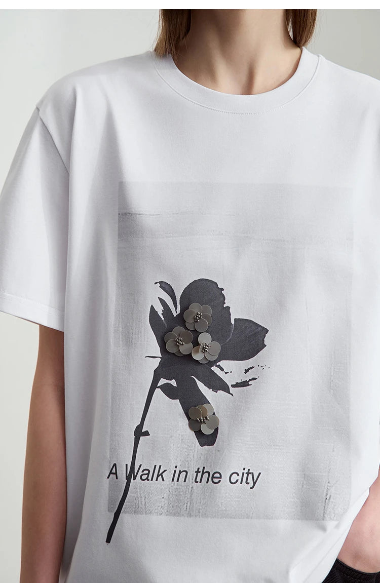 Damen T-Shirt mit minimalistischem O-Ausschnitt und Pailletten-Verzierung
