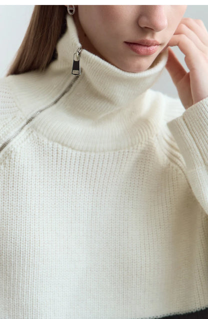Damen-Rollkragenpullover aus Strick, beiger Ton, mit kurzem Reißverschluss vorn